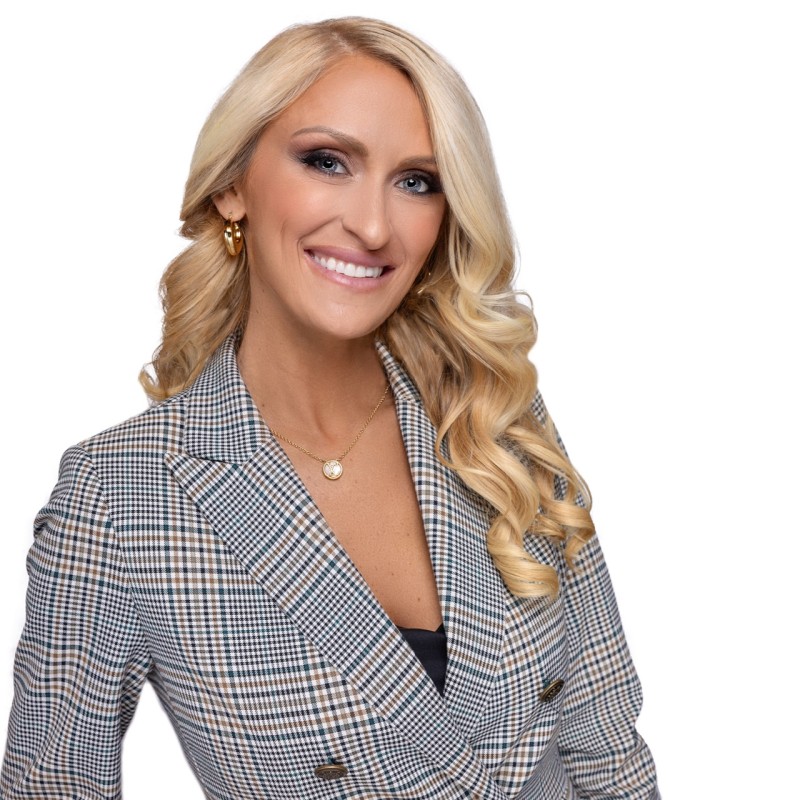 Leah Hall(1)
